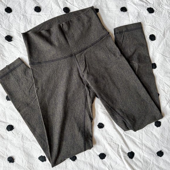 lululemon athletica Pants - Lululemon Green Patterned Wunder Under Cropped Leggings